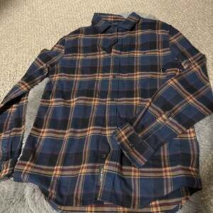 Vans Off The Wall Men's Plaid Flannel Button Down Shirt